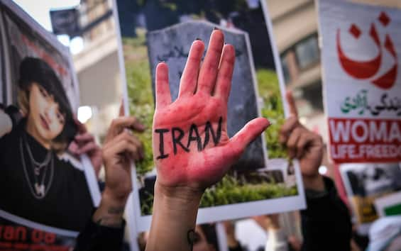 Iran, 40 Foreign Nationals Arrested During Protests - Italian Post